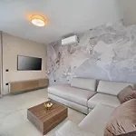 Franc Apartment