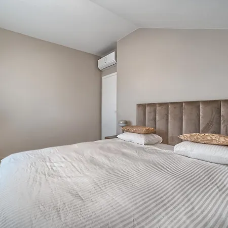 Franc アパート プリモシュテン