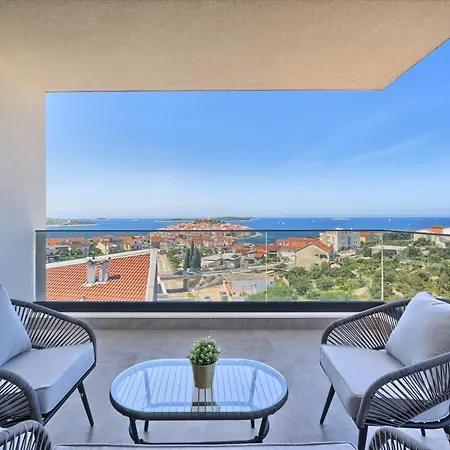 Apartment Franc Primošten