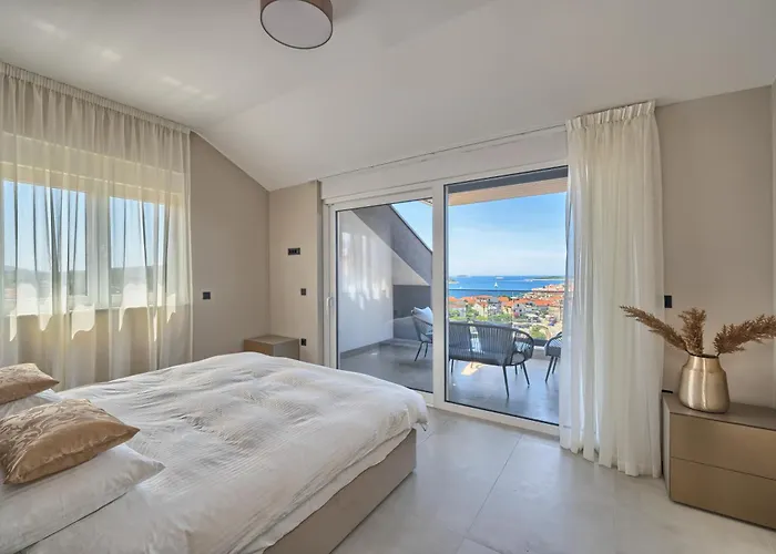 Franc Apartment Primosten