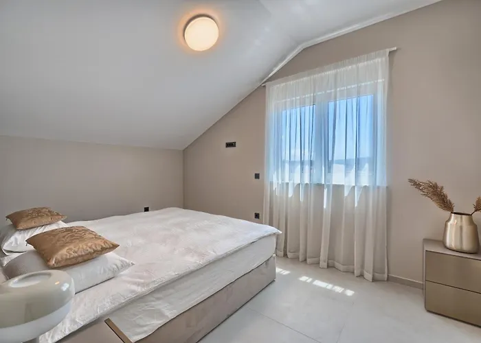 Franc Apartment Primosten