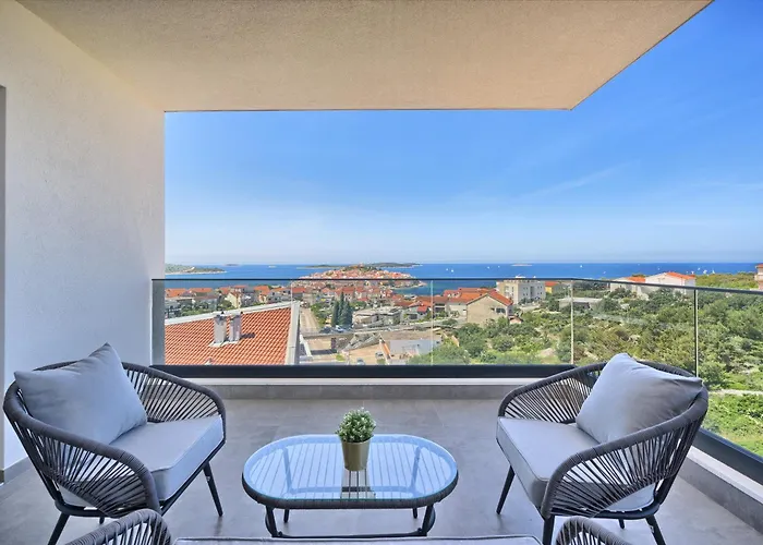 Apartment Franc Primosten